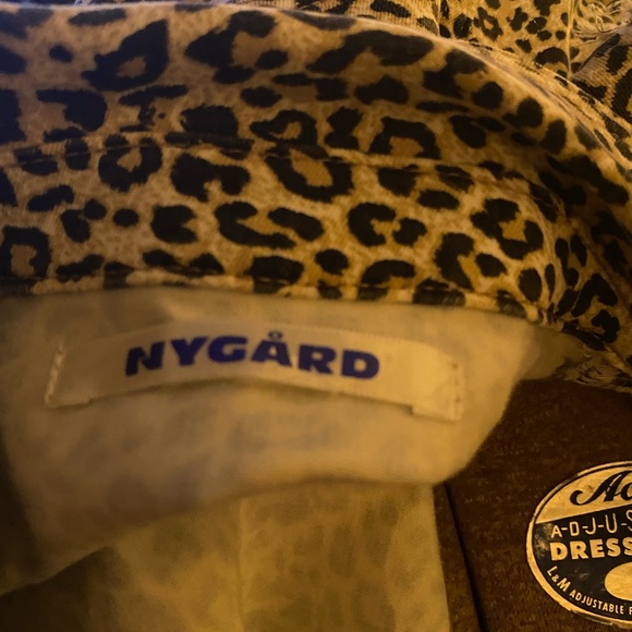 Leopard print Vest, great condition. Size S-M.. cotton with some stretch. - Picture 6 of 6